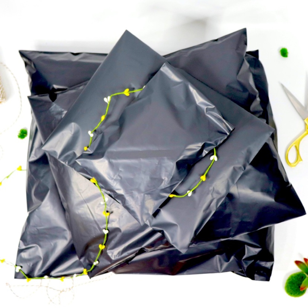 🆕Pk of 20 Black Polymailers